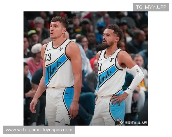 老鹰冲四连胜，再迎巅峰时刻——全方位解析球队崛起的背后力量